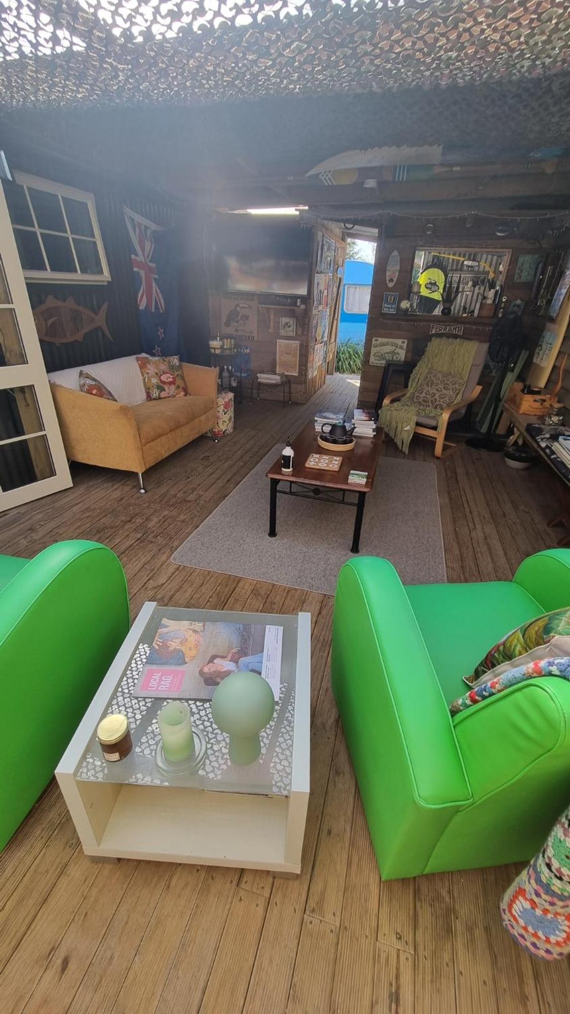 Raglan West Retro Beach Vibe Accommodation Luaran gambar