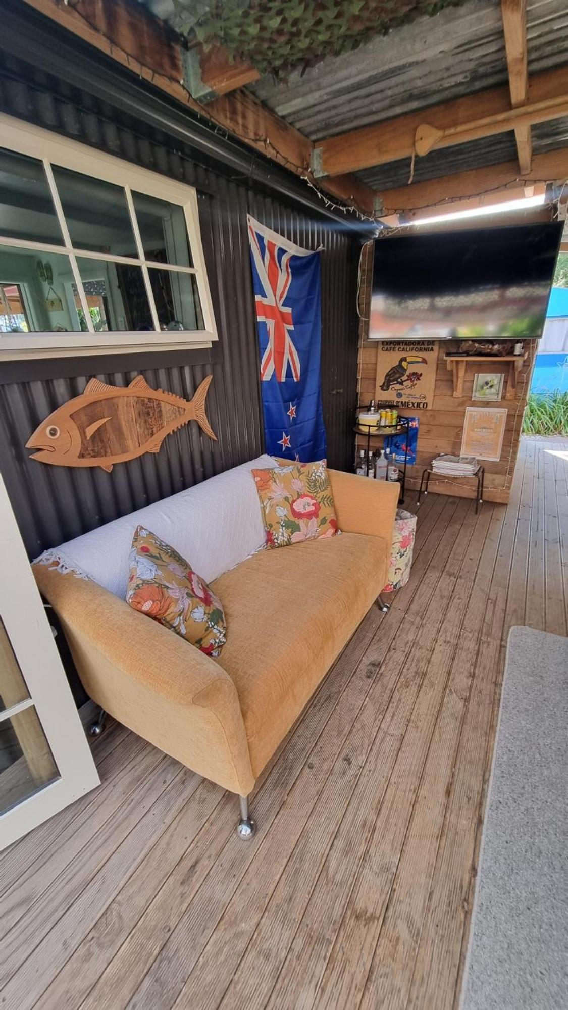 Raglan West Retro Beach Vibe Accommodation Luaran gambar